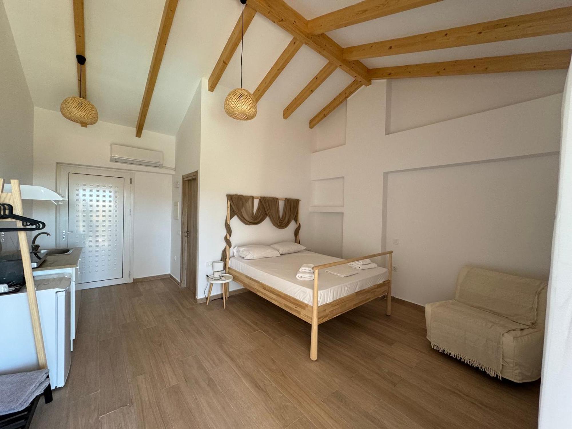 Nikludin Suites & Studios Laganas Exterior photo